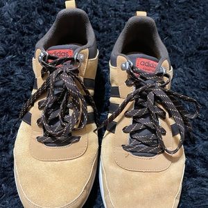 Adidas Cloudfoam suede size 10